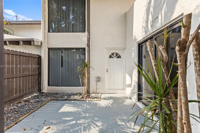 6502 SW 114th Ave, Miami, FL 33173