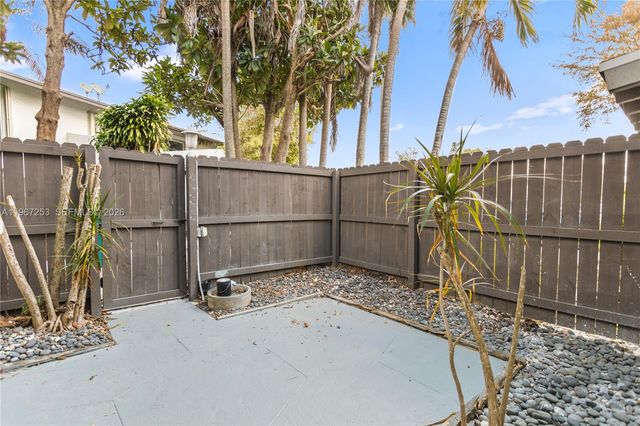 6502 SW 114th Ave, Miami, FL 33173