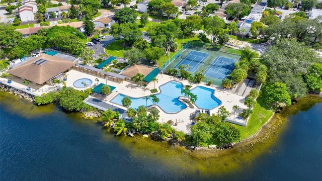 6502 SW 114th Ave, Miami, FL 33173