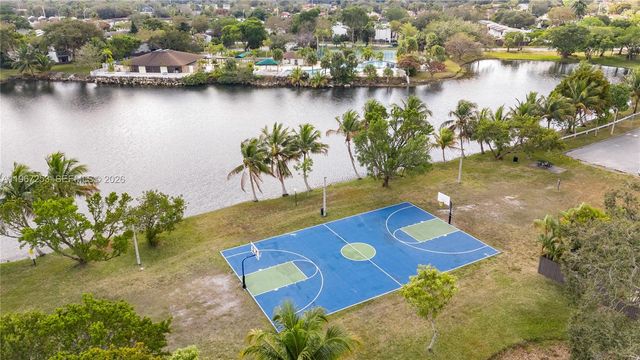 6502 SW 114th Ave, Miami, FL 33173