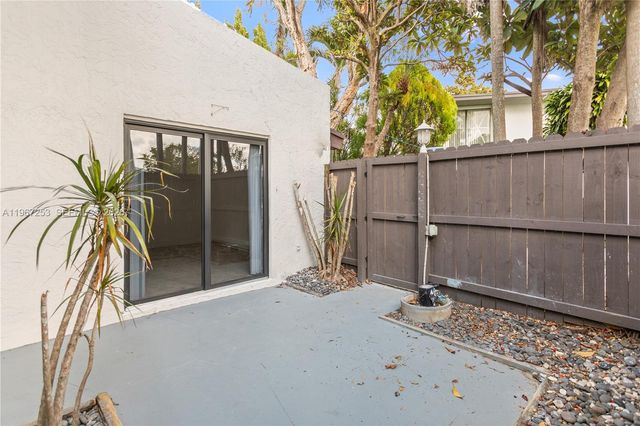 6502 SW 114th Ave, Miami, FL 33173