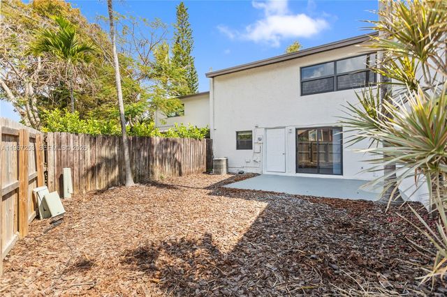 6502 SW 114th Ave, Miami, FL 33173