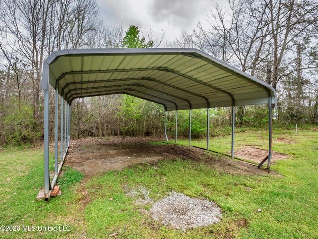 642 Deer Run, Batesville, MS 38606