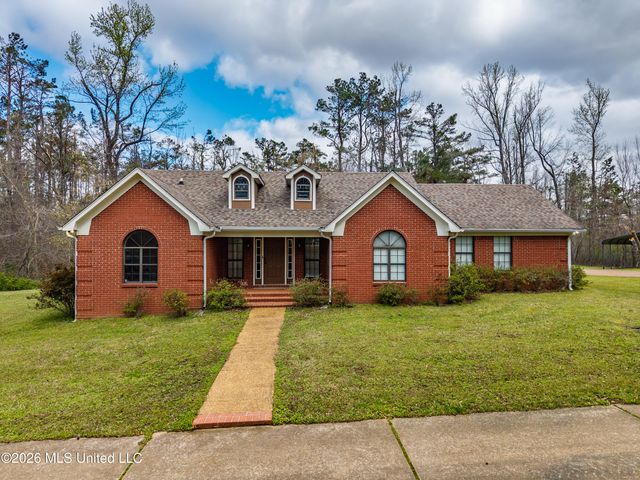 642 Deer Run, Batesville, MS 38606