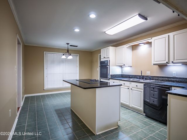642 Deer Run, Batesville, MS 38606