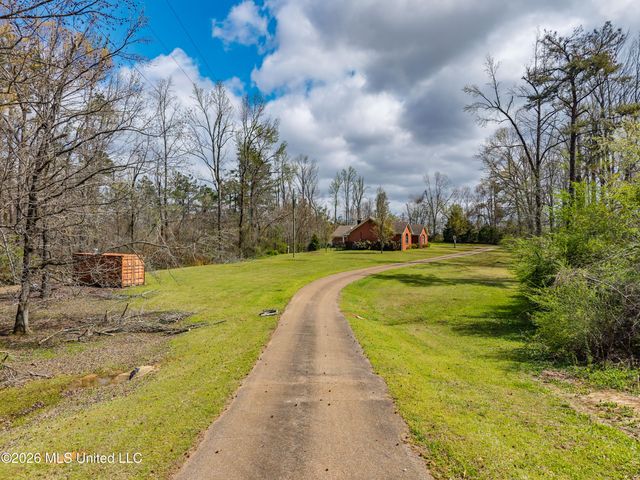 642 Deer Run, Batesville, MS 38606