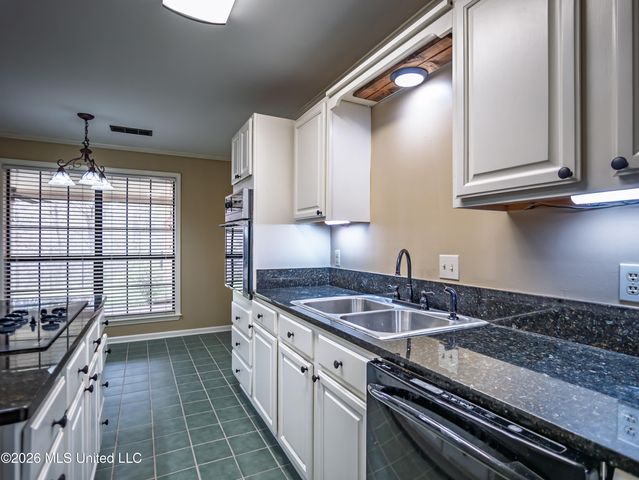 642 Deer Run, Batesville, MS 38606