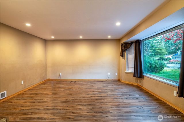 5509 204th Street Ct E, Spanaway, WA 98387