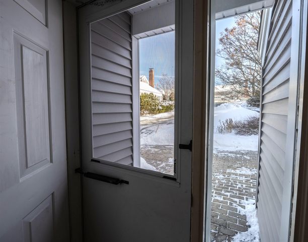 143 Hilltop Place, New London, NH 03257