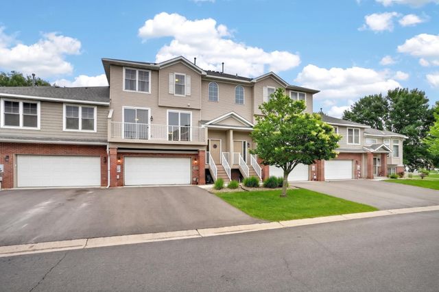 20016 Heritage Drive, Lakeville, MN 55044