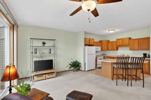 20016 Heritage Drive, Lakeville, MN 55044