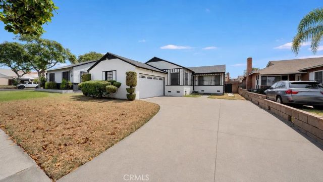 11610 Chanera, Hawthorne, CA 90250
