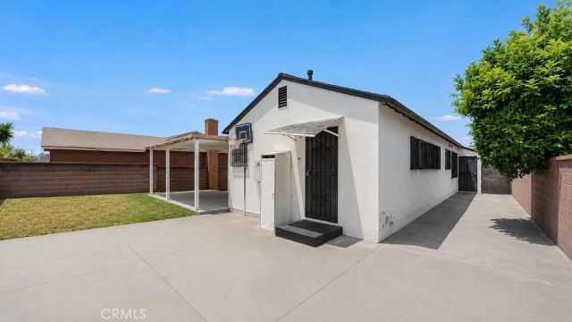 11610 Chanera, Hawthorne, CA 90250