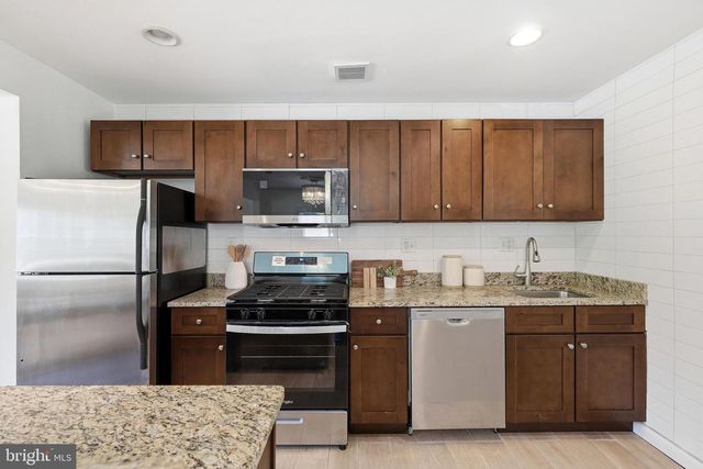 2500 RAMBLEWOOD DR, District Heights, MD 20747