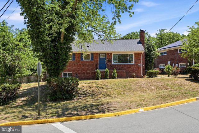 2500 RAMBLEWOOD DR, District Heights, MD 20747