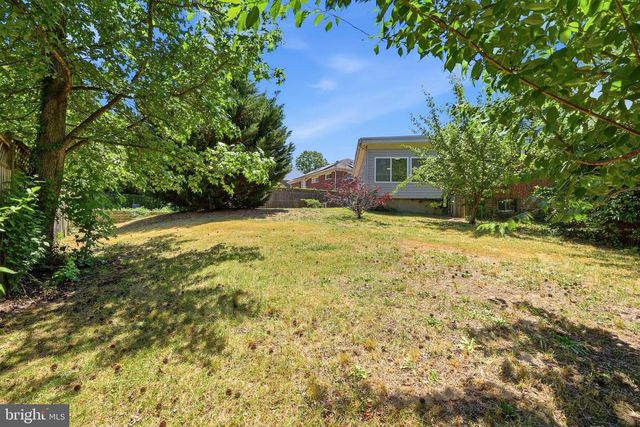 2500 RAMBLEWOOD DR, District Heights, MD 20747