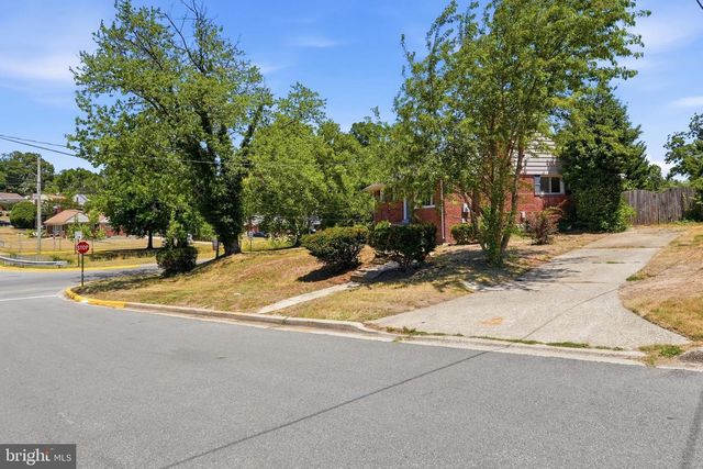2500 RAMBLEWOOD DR, District Heights, MD 20747