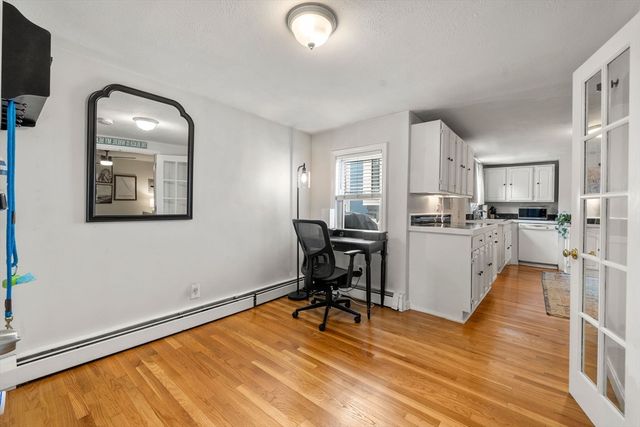 528 E 3rd St A, Boston, MA 02127
