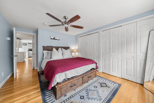 528 E 3rd St A, Boston, MA 02127