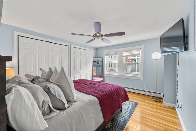 528 E 3rd St A, Boston, MA 02127
