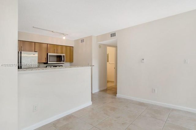 1011 Crystal Way C C, Delray Beach, FL 33444