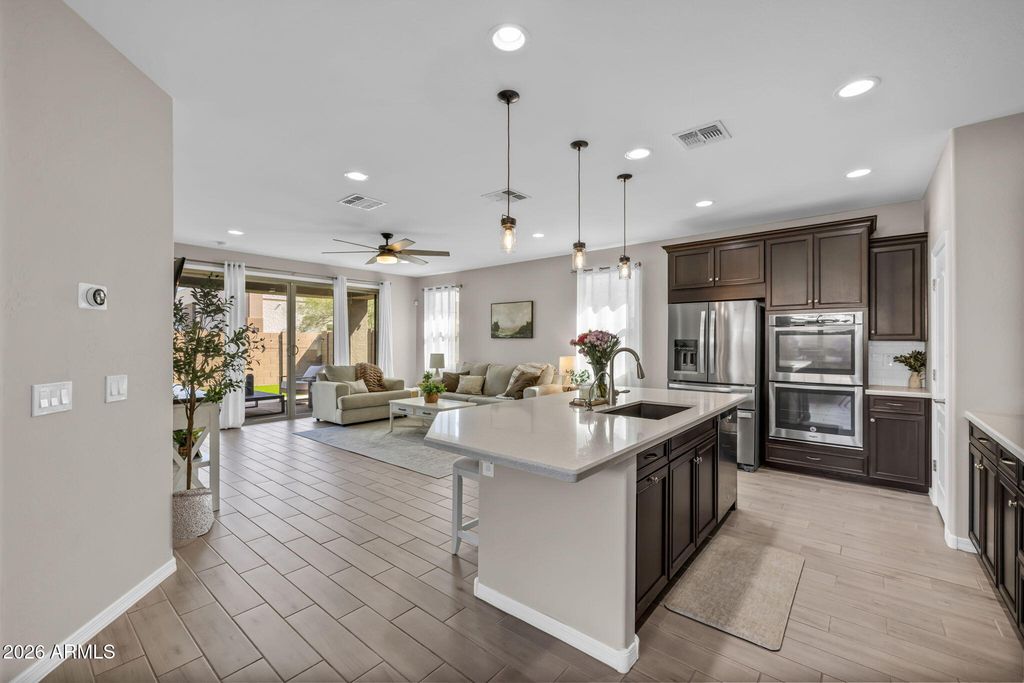 2914 E SUNLAND Avenue, Phoenix, AZ 85040 — photo 4