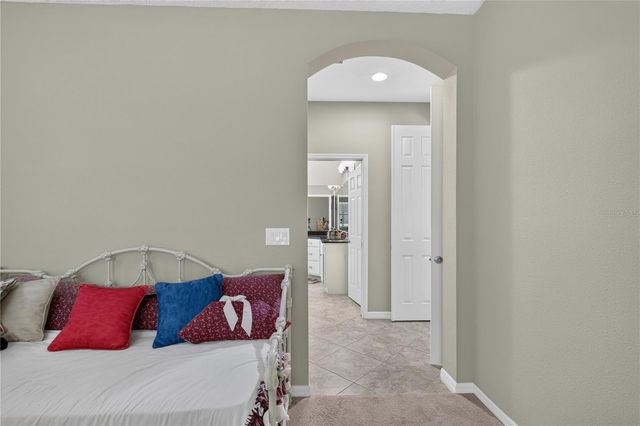 8356 BRIDGEPORT BAY CIRCLE, Mount Dora, FL 32757