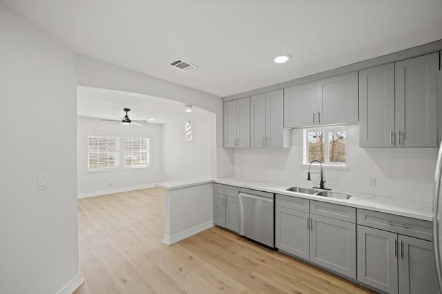 3501 Farmer Street, Houston, TX 77020