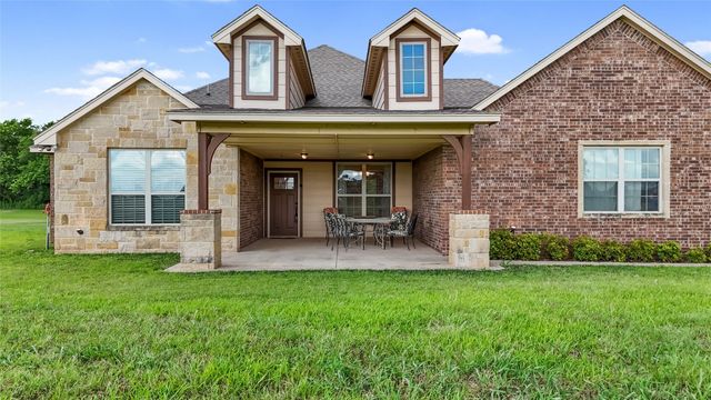 8673 Willow Creek Road, Guthrie, OK 73044