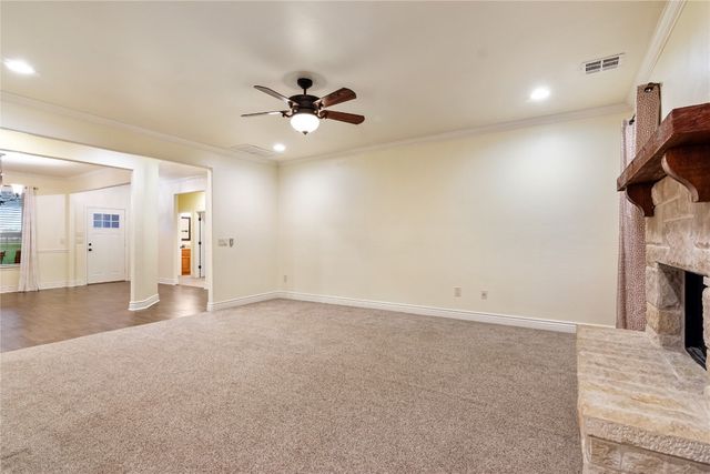 8673 Willow Creek Road, Guthrie, OK 73044