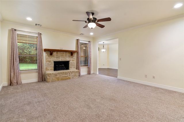 8673 Willow Creek Road, Guthrie, OK 73044