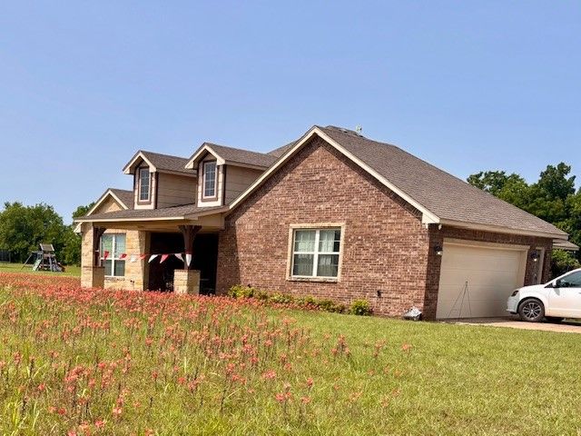 8673 Willow Creek Road, Guthrie, OK 73044