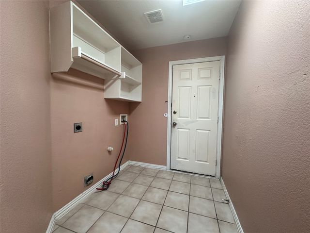 4923 Screech Owl Lane, Grand Prairie, TX 75052