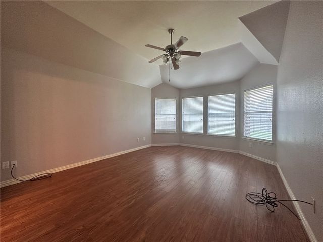 4923 Screech Owl Lane, Grand Prairie, TX 75052