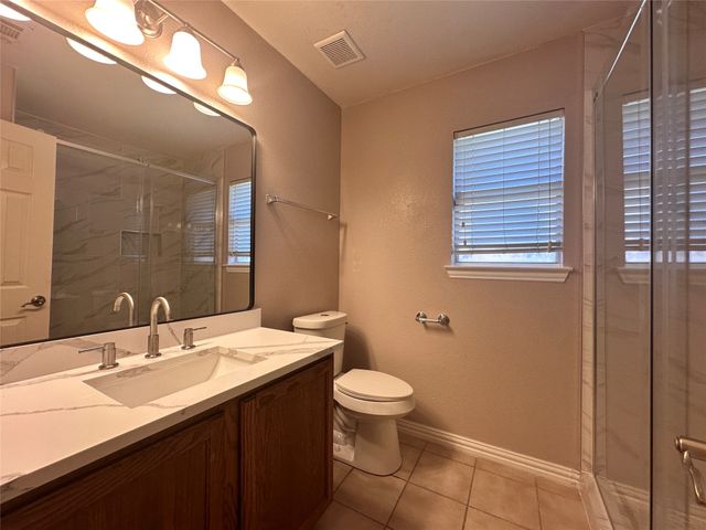 4923 Screech Owl Lane, Grand Prairie, TX 75052