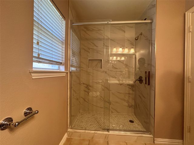 4923 Screech Owl Lane, Grand Prairie, TX 75052