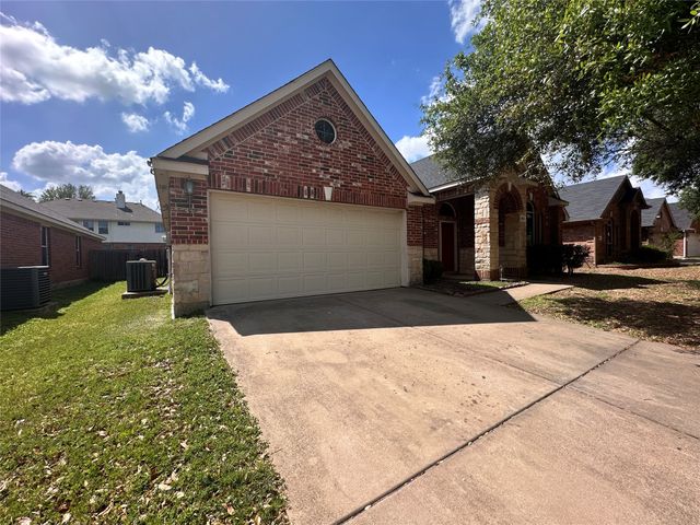 4923 Screech Owl Lane, Grand Prairie, TX 75052