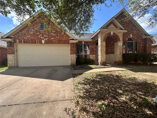 4923 Screech Owl Lane, Grand Prairie, TX 75052