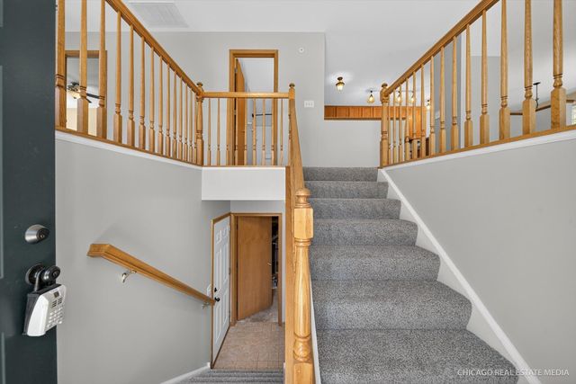 340 New Haven Drive 340, Cary, IL 60013