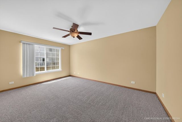 340 New Haven Drive 340, Cary, IL 60013