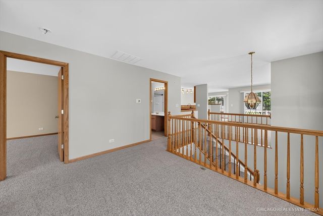 340 New Haven Drive 340, Cary, IL 60013
