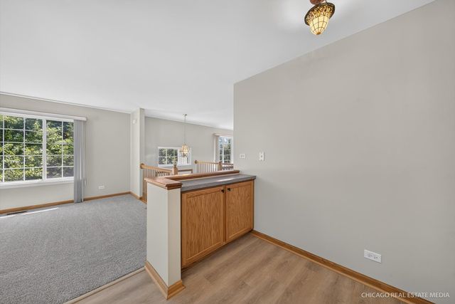 340 New Haven Drive 340, Cary, IL 60013