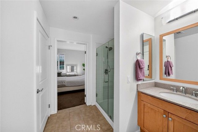 201 E Angeleno Avenue 206, Burbank, CA 91502