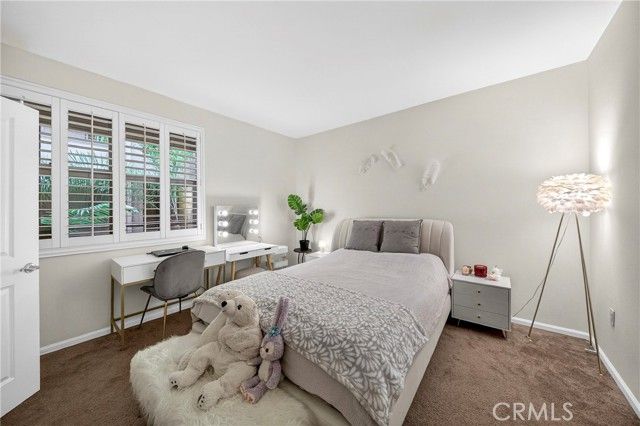 201 E Angeleno Avenue 206, Burbank, CA 91502