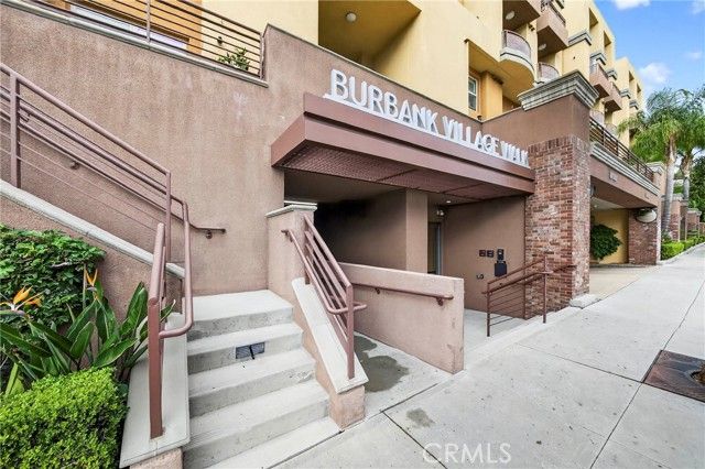 201 E Angeleno Avenue 206, Burbank, CA 91502