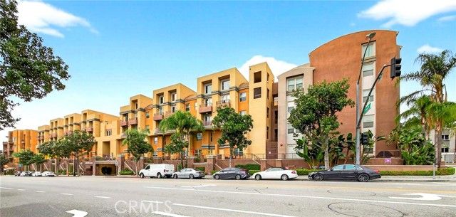 201 E Angeleno Avenue 206, Burbank, CA 91502
