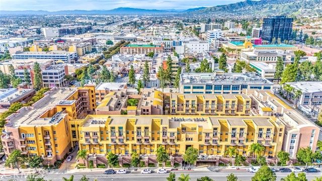 201 E Angeleno Avenue 206, Burbank, CA 91502