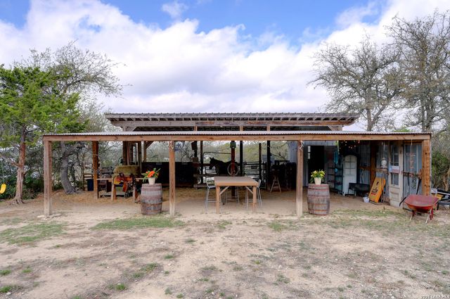 108 Twin Sisters Drive, Spring Branch, TX 78070