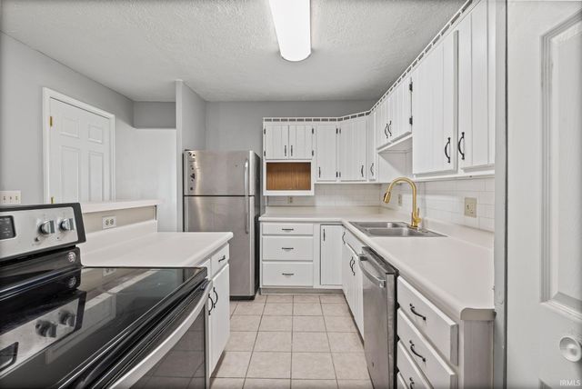 2321 Manitoba Drive, Lafayette, IN 47909