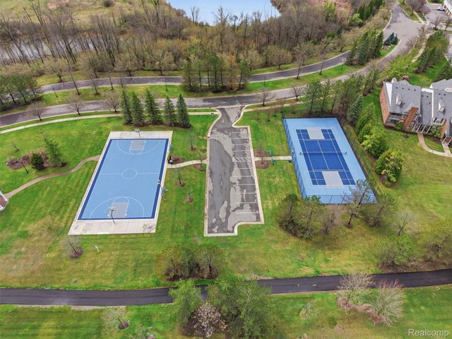 3570 Oakmonte Boulevard, Oakland Charter Township, MI 48306